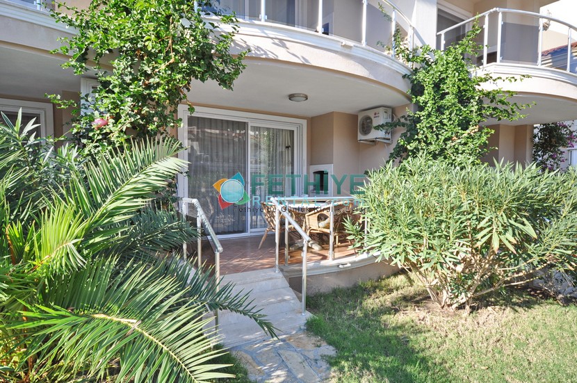 Denize sıfır Kiralık Yazlık Daire