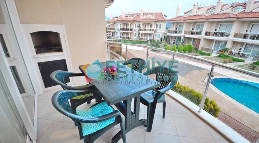 Fethiye Ucuz Kiralık Daire 2 yatak odalı daire Denize sıfır