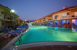 Fethiye denize sıfır kiralık tatil evi